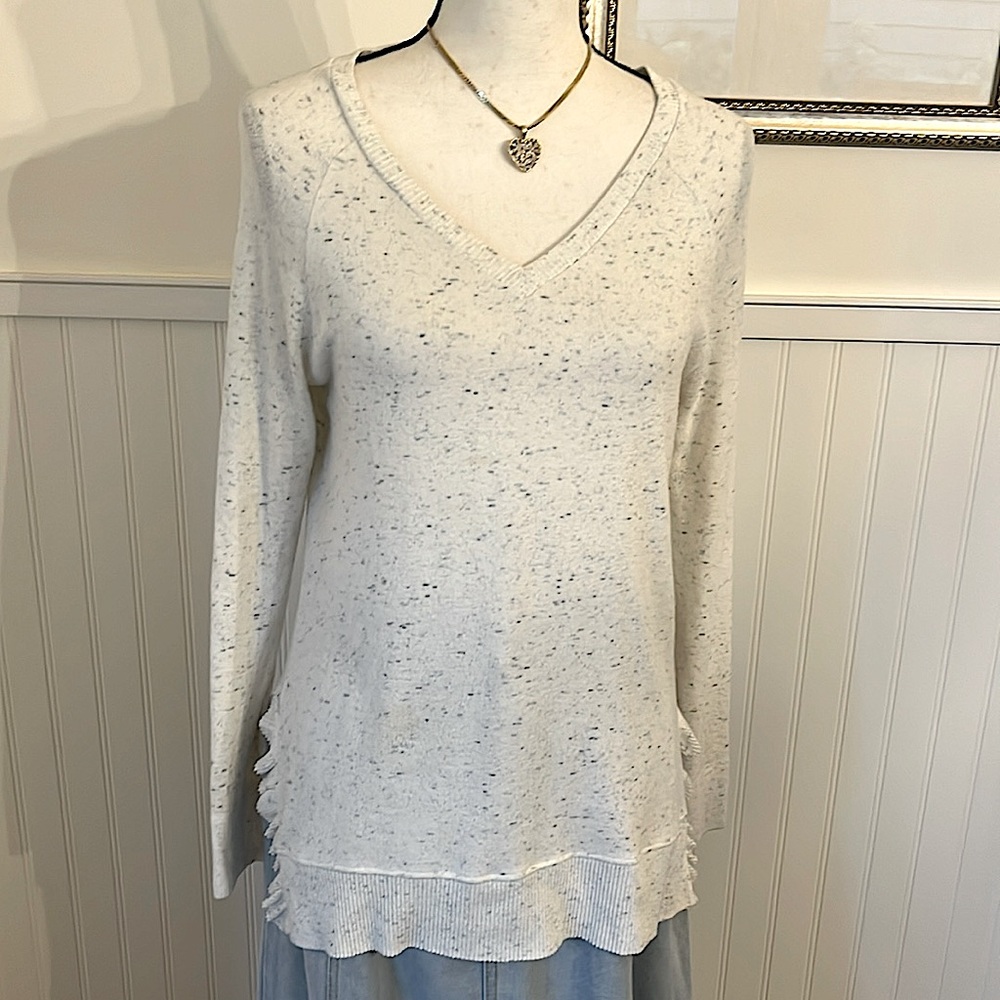 Anthropologie Long Sleeve V-Neck White Blue Tunic Rayon Blend Sweater Ruffle